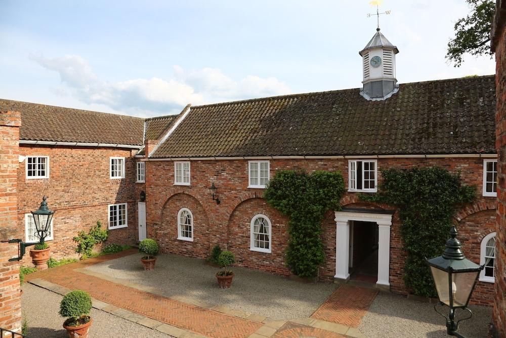 Middlethorpe Hall & 4*